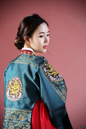 Model, Korean female model, sexy woman, beautiful woman, cute girl, Asian, Hanbok,  Korean traditional costume, 모델, 한국여자모델, 한복, 전통한복, 경복궁, 야외촬영, 출사, 야외출사, 한복촬영, 선영