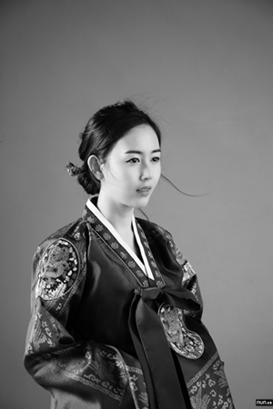 Model, Korean female model, sexy woman, beautiful woman, cute girl, Asian, Hanbok,  Korean traditional costume, 모델, 한국여자모델, 한복, 전통한복, 경복궁, 야외촬영, 출사, 야외출사, 한복촬영, 선영